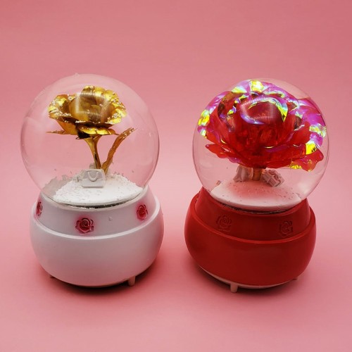  Büyük Boy Kar Küresi