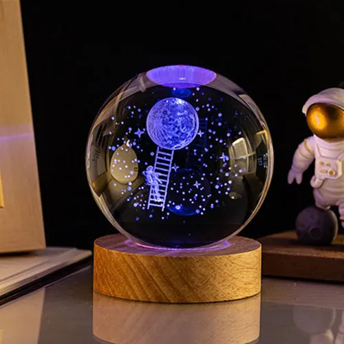 Dekoratif Merdivenli Astronot ve Ay Tasarımlı Işıklı Cam Küre